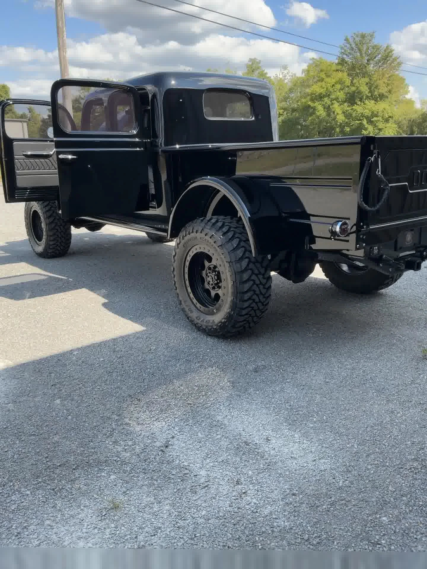 Synistra - Dodge Power Wagon 4-Door Cab thumbnail 5