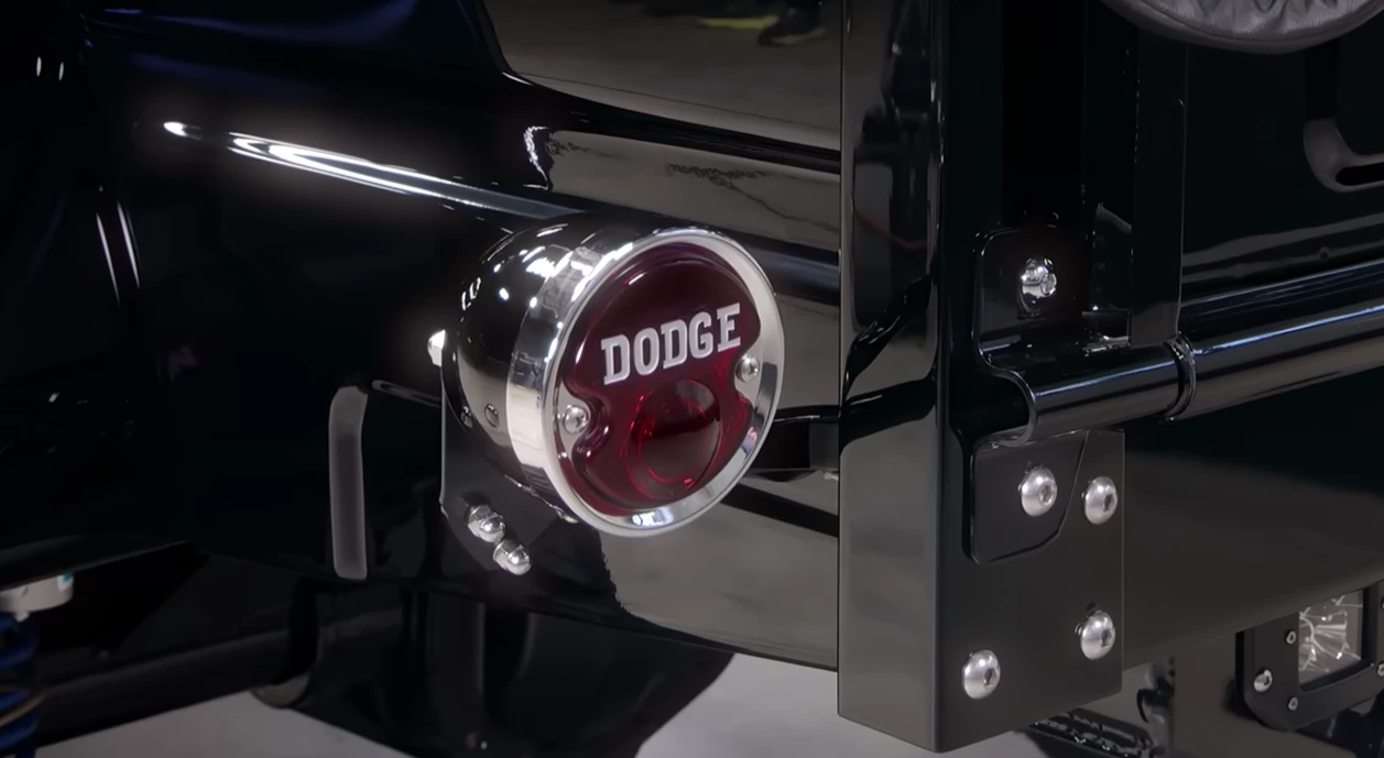 Dodge Power Wagon 4-Door Cab thumbnail 15