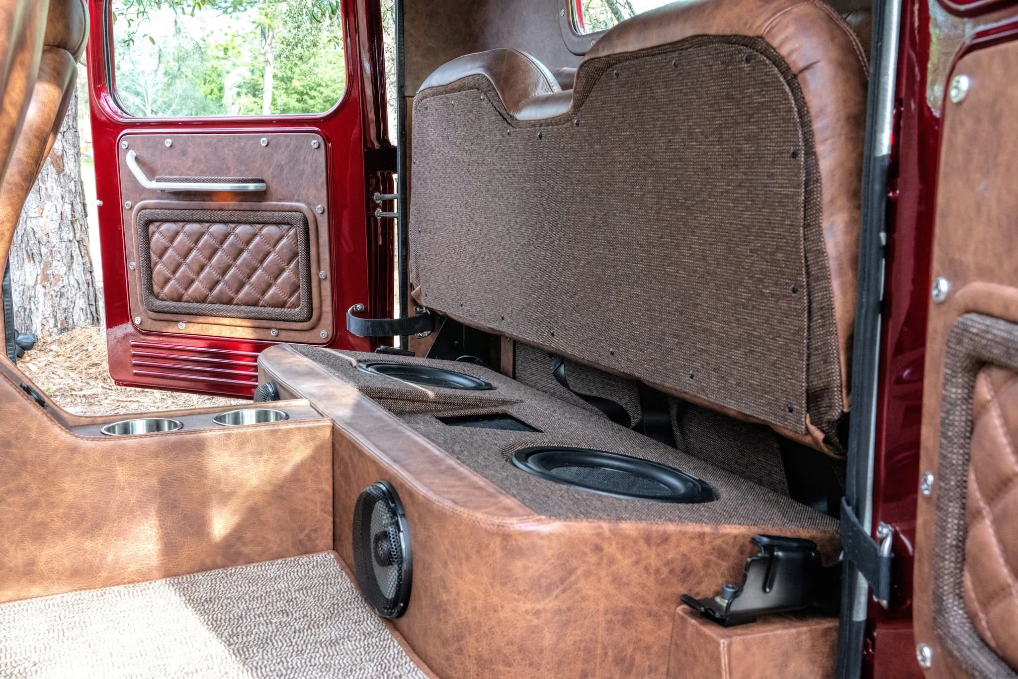 Dodge Power Wagon 4-Door Cab thumbnail 5