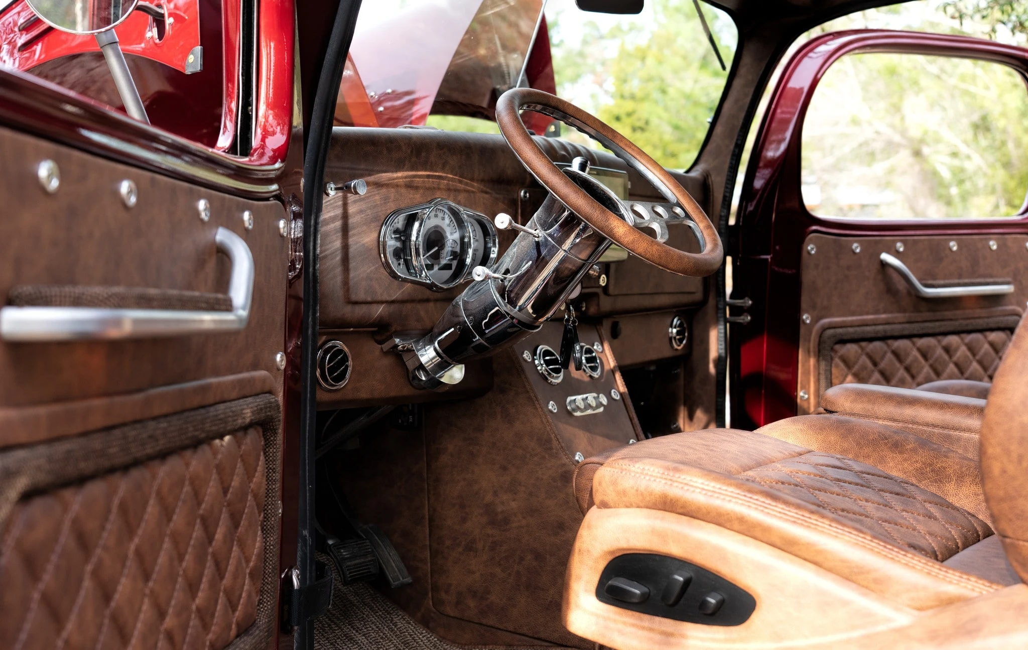 Dodge Power Wagon 4-Door Cab thumbnail 3