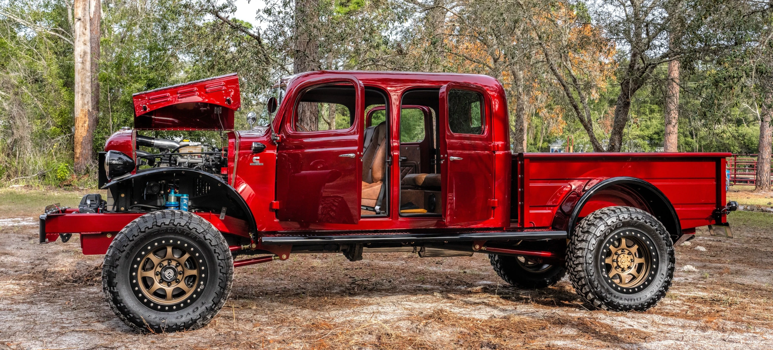 Dodge Power Wagon 4-Door Cab — photo 1